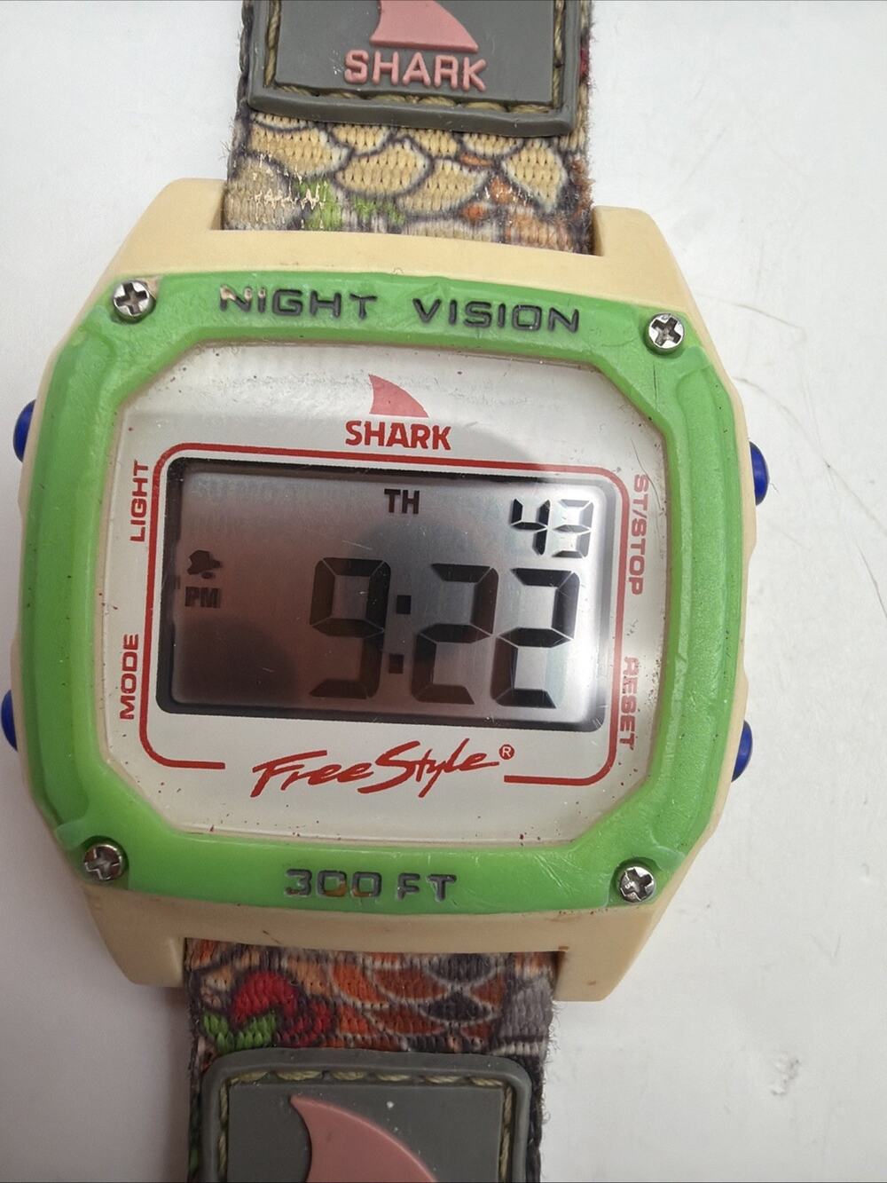 Freestyle Shark Clip FS101130 D Koi Tattoo Tan Digital Watch Works Great Beige